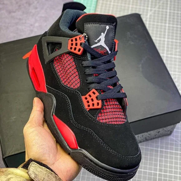 Air Jordan 4AJ4 Oreo black and red Vintage sneakers - Picture 1 of 9